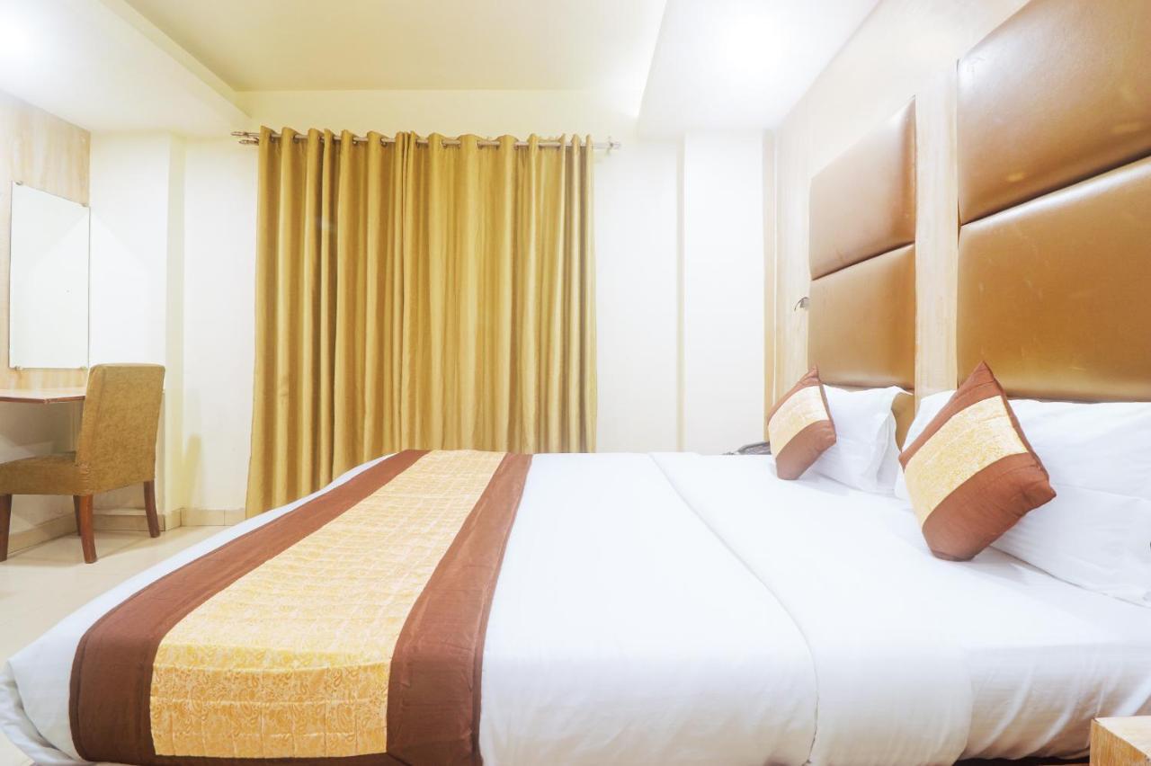 Hotel Sizzling Starr نيودلهي المظهر الخارجي الصورة