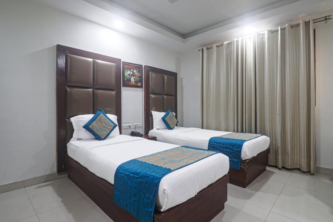 Hotel Sizzling Starr نيودلهي المظهر الخارجي الصورة