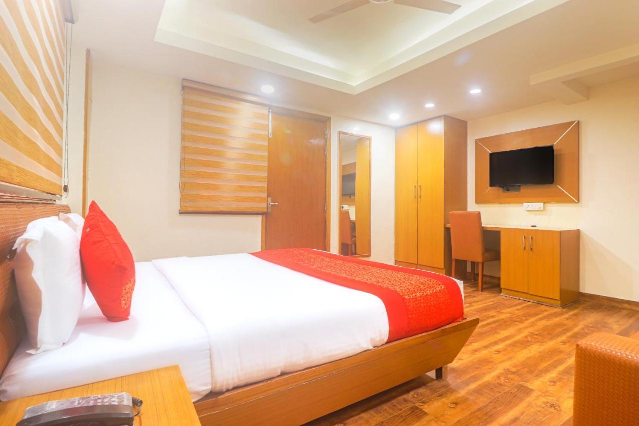 Hotel Sizzling Starr نيودلهي المظهر الخارجي الصورة