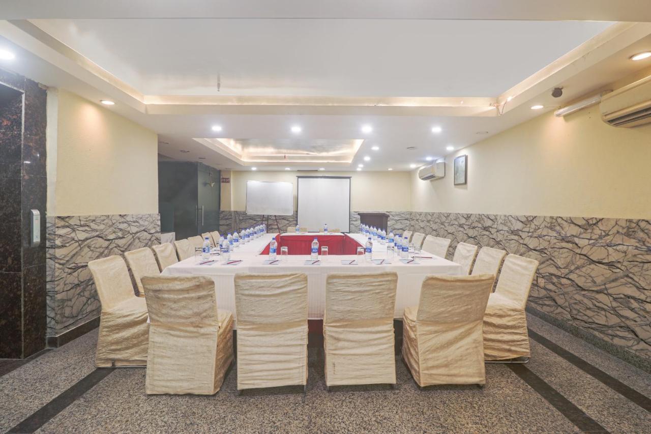 Hotel Sizzling Starr نيودلهي المظهر الخارجي الصورة