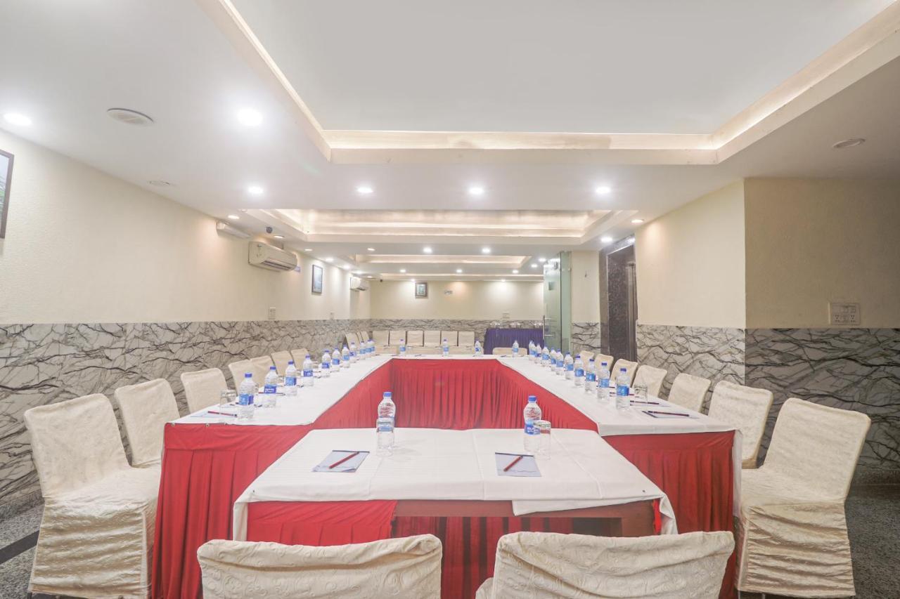 Hotel Sizzling Starr نيودلهي المظهر الخارجي الصورة